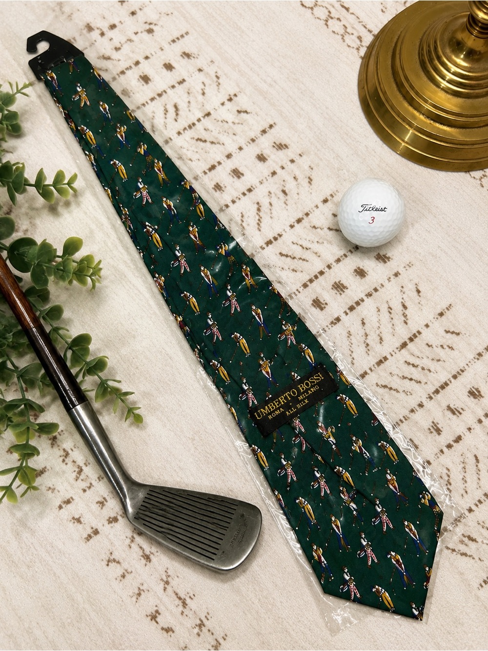 Umberto Bossi All Silk Golf Tie Green Novelty Golfer Print Made Italy Preppy